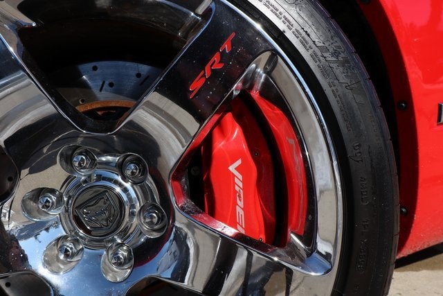 2005 Dodge Viper SRT10