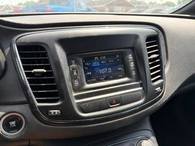 2015 Chrysler 200 S
