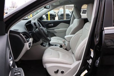 2022 Jeep Cherokee Latitude Lux