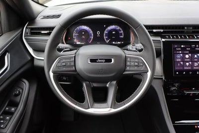 2026 Jeep Grand Cherokee Laredo