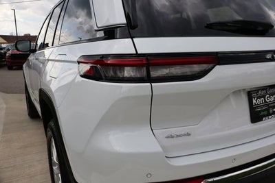 2026 Jeep Grand Cherokee Laredo