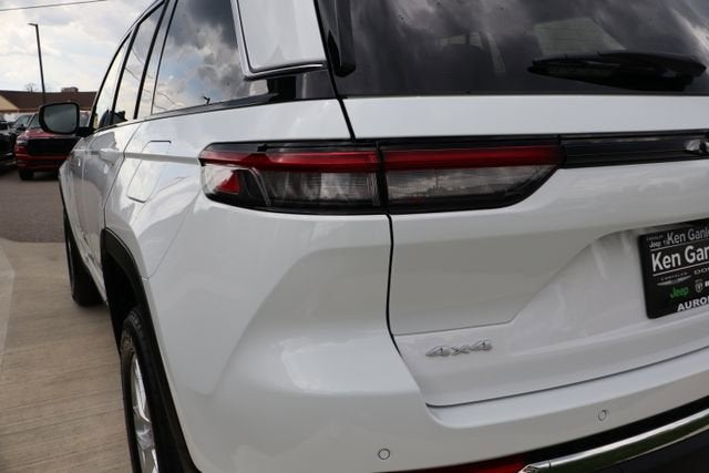 2026 Jeep Grand Cherokee Laredo