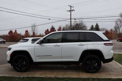 2025 Jeep Grand Cherokee Altitude