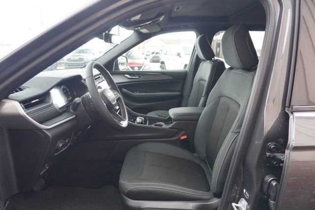 2026 Jeep Grand Cherokee Laredo X