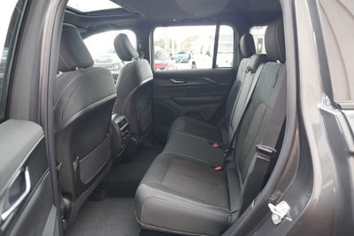 2026 Jeep Grand Cherokee Laredo X