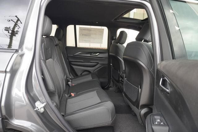 2026 Jeep Grand Cherokee Laredo X