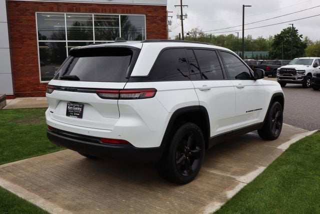 2023 Jeep Grand Cherokee Altitude