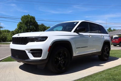 2023 Jeep Grand Cherokee Altitude