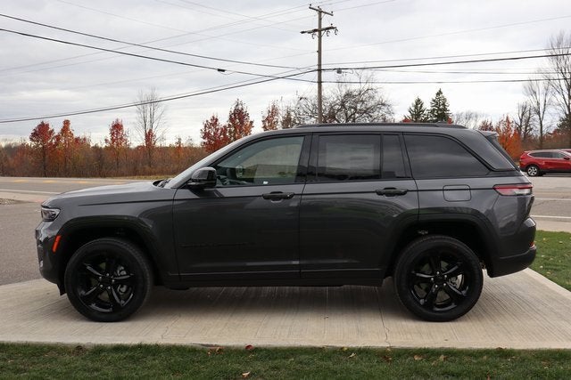 2025 Jeep Grand Cherokee Altitude