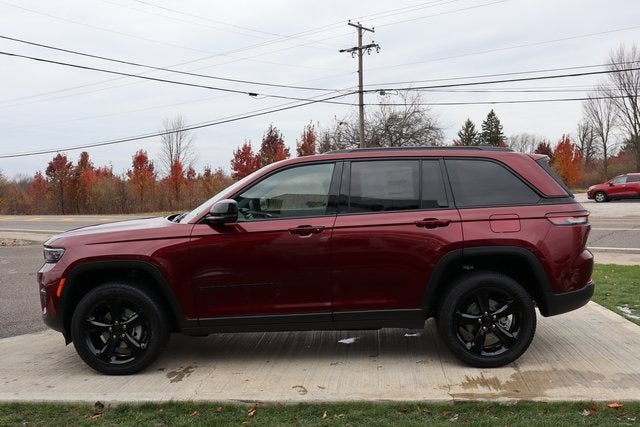 2025 Jeep Grand Cherokee Altitude