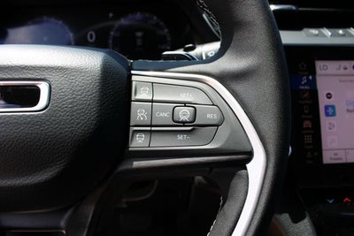 2026 Jeep Grand Cherokee Laredo Altitude