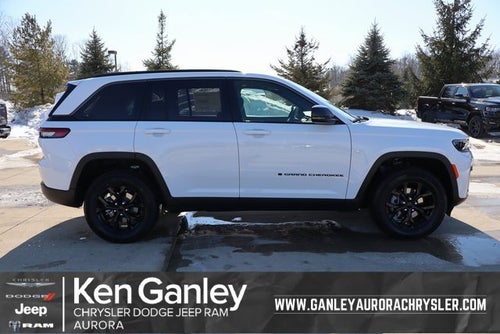 2026 Jeep Grand Cherokee Laredo Altitude