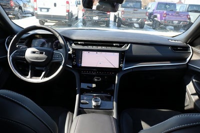 2026 Jeep Grand Cherokee Laredo Altitude