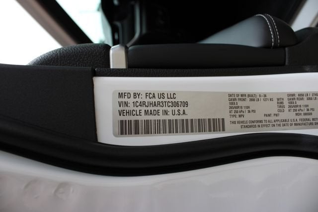 2026 Jeep Grand Cherokee Laredo Altitude