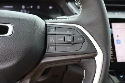 2026 Jeep Grand Cherokee Laredo Altitude