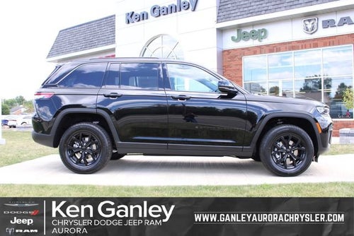 2026 Jeep Grand Cherokee Laredo Altitude