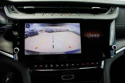 2026 Jeep Grand Cherokee Laredo Altitude