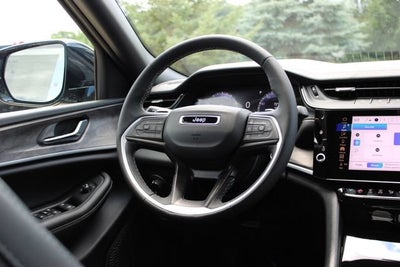 2026 Jeep Grand Cherokee Laredo Altitude