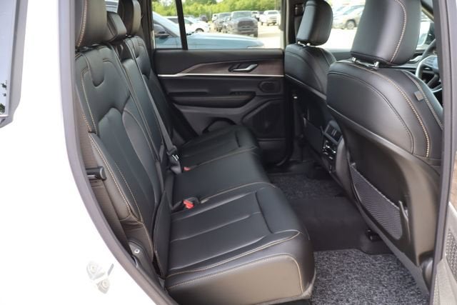 2026 Jeep Grand Cherokee 85th Anniversary Edition