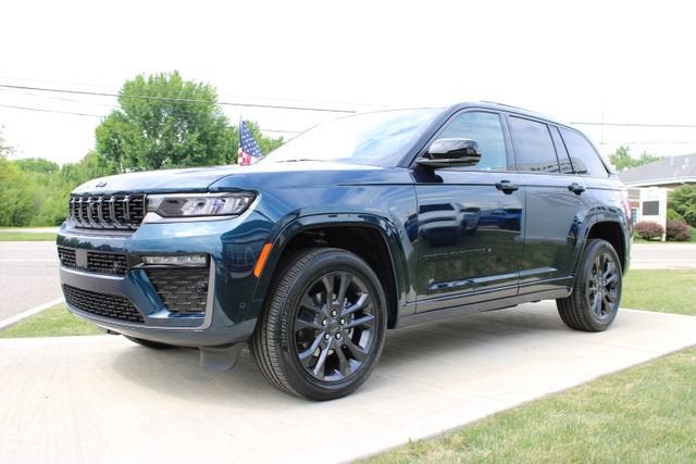 2026 Jeep Grand Cherokee Limited Reserve