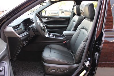 2026 Jeep Grand Cherokee 85th Anniversary Edition