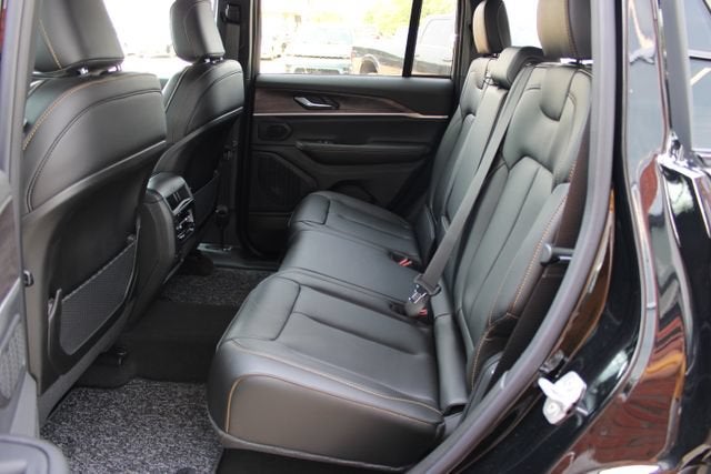 2026 Jeep Grand Cherokee 85th Anniversary Edition