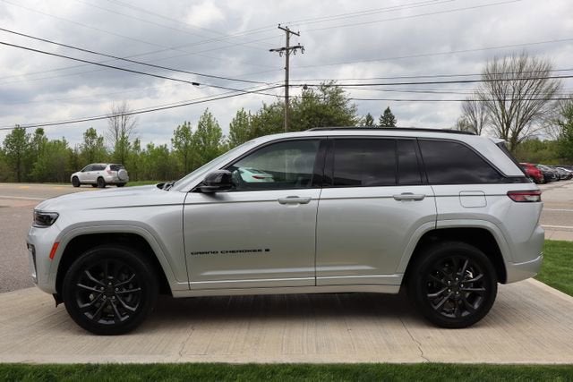 2026 Jeep Grand Cherokee Limited Reserve