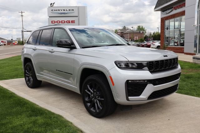 2026 Jeep Grand Cherokee Limited Reserve