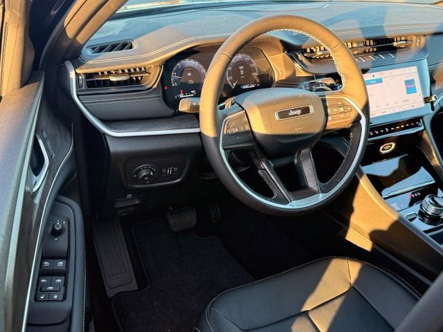 2027 Jeep Grand Cherokee Limited Reserve