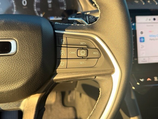2027 Jeep Grand Cherokee Limited Reserve
