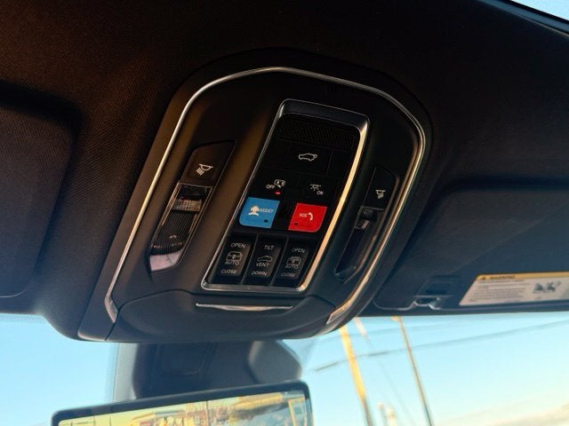 2027 Jeep Grand Cherokee Limited Reserve