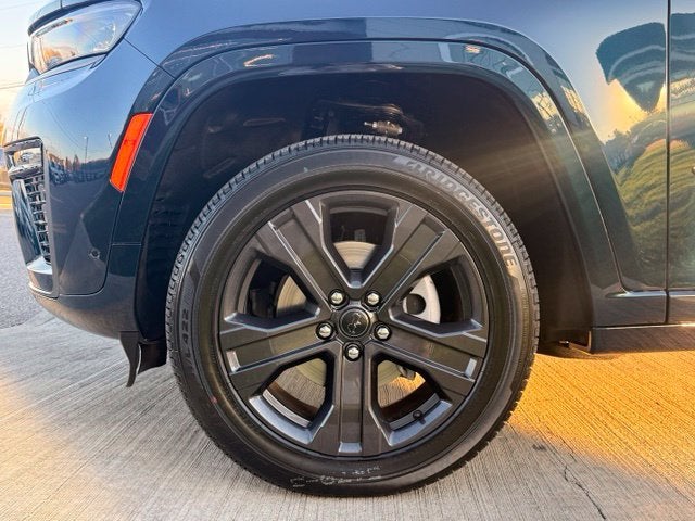 2027 Jeep Grand Cherokee Limited Reserve