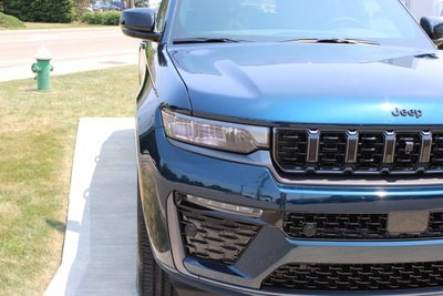 2026 Jeep Grand Cherokee Limited Reserve