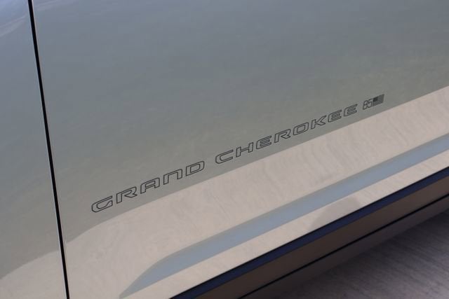 2026 Jeep Grand Cherokee 85th Anniversary Edition