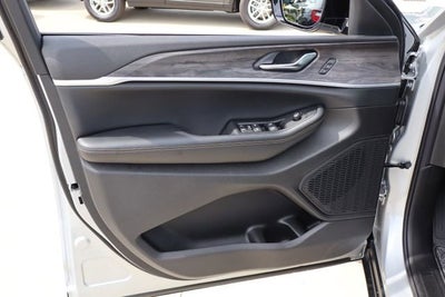 2026 Jeep Grand Cherokee 85th Anniversary Edition