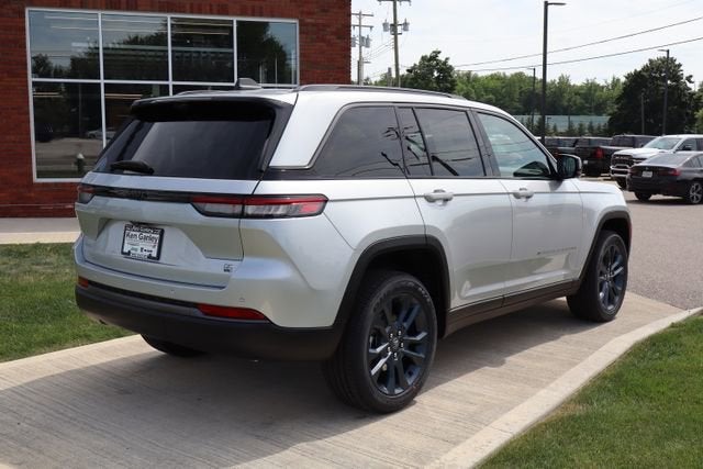 2026 Jeep Grand Cherokee 85th Anniversary Edition