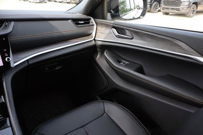 2026 Jeep Grand Cherokee 85th Anniversary Edition