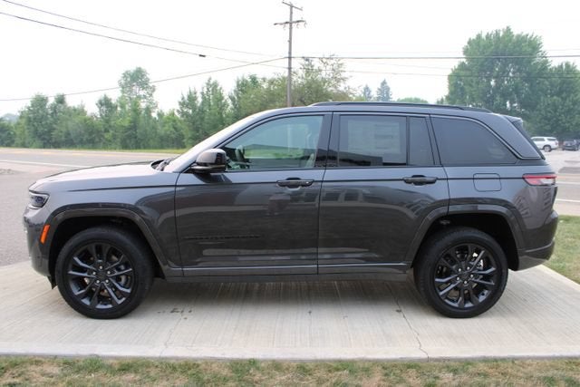 2026 Jeep Grand Cherokee Limited Reserve