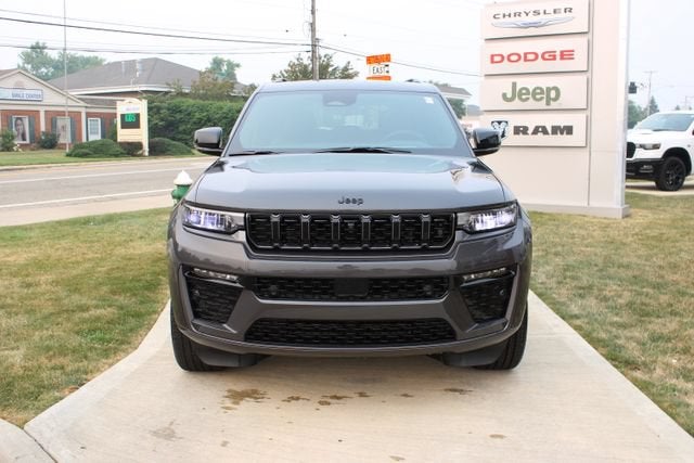 2026 Jeep Grand Cherokee Limited Reserve