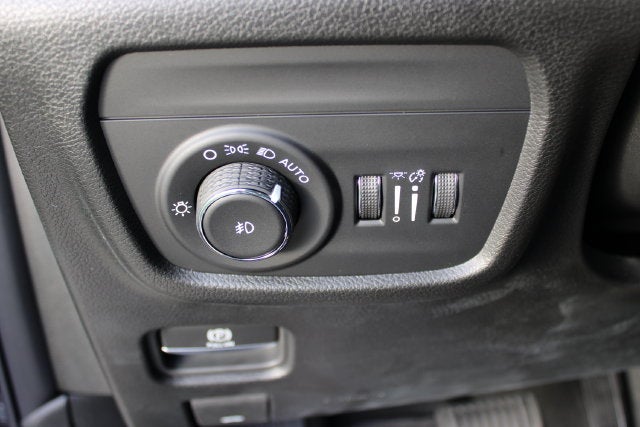 2027 Jeep Grand Cherokee Limited Reserve