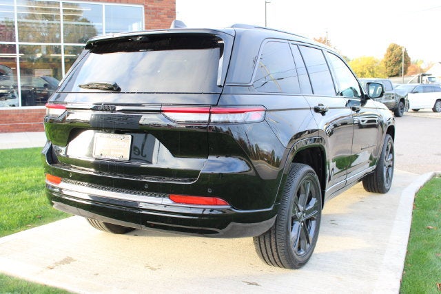2027 Jeep Grand Cherokee Limited Reserve