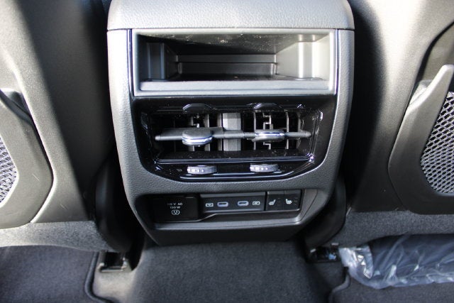 2027 Jeep Grand Cherokee Limited Reserve