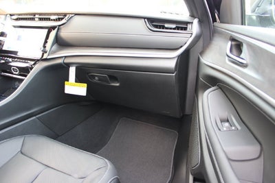 2027 Jeep Grand Cherokee Limited Reserve