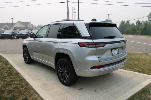 2026 Jeep Grand Cherokee Limited Reserve