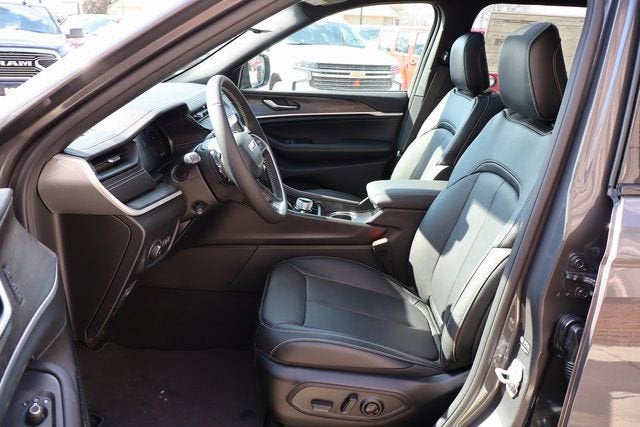 2026 Jeep Grand Cherokee Limited Reserve