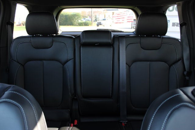 2027 Jeep Grand Cherokee Limited Reserve