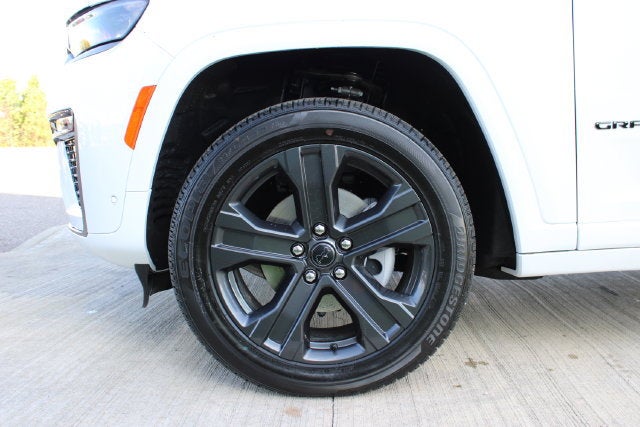 2027 Jeep Grand Cherokee Limited Reserve