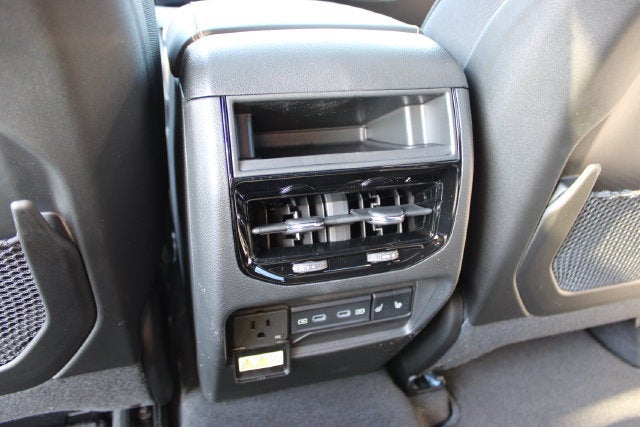 2027 Jeep Grand Cherokee Limited Reserve