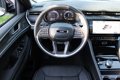 2027 Jeep Grand Cherokee Limited Reserve