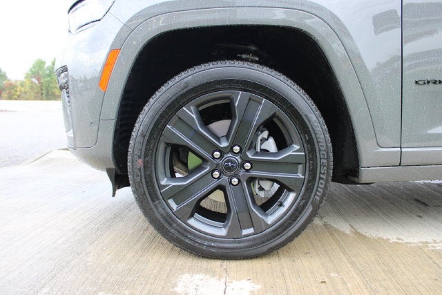 2027 Jeep Grand Cherokee Limited Reserve